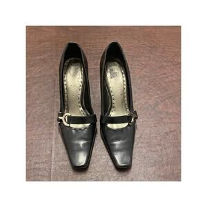 Y2K BCBGirls Black Kitten Heel Pumps with Buckle Detail‎